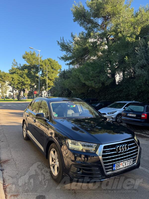 Audi - Q7 - 3.0 Quattro s line