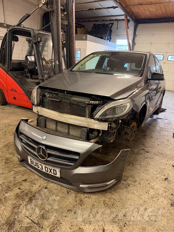 U djelovima Mercedes Benz - B 180 180 cdi