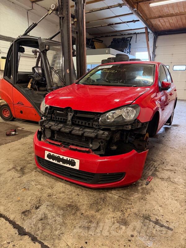 U djelovima Volkswagen - Golf 6 1.6 tdi