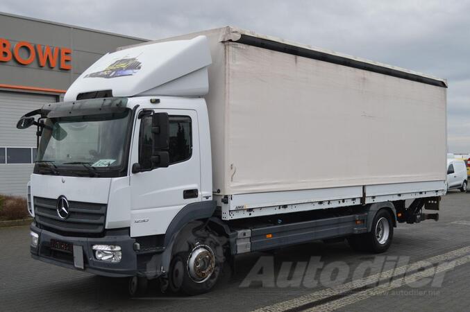 Mercedes Benz - Atego 1230 kamion s ceradom + rampa / GRI-0275