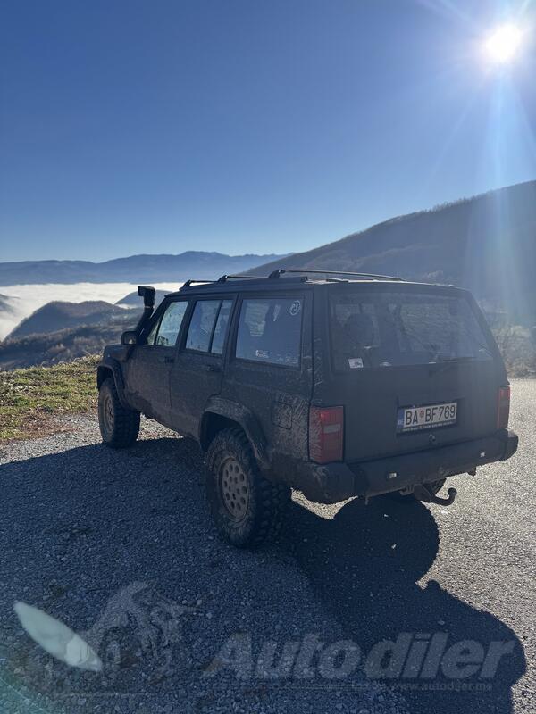 Jeep - Cherokee - 2.5