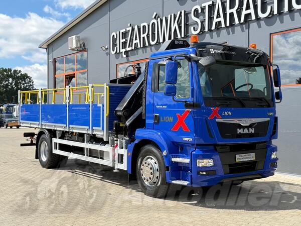 MAN -  TGM TGL TGS 18.250 Euro 6 / 4x2 / kamion s ravnom platformom + kran / JOA-0193