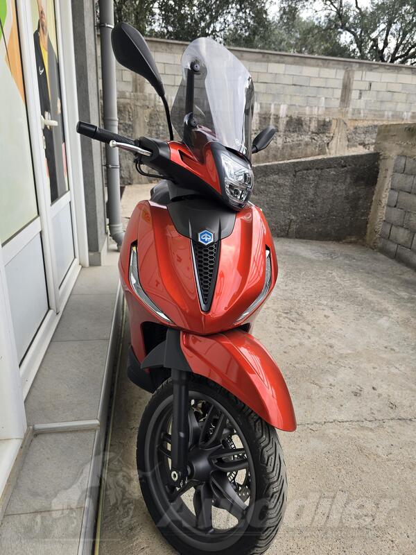 Piaggio - beverly 300