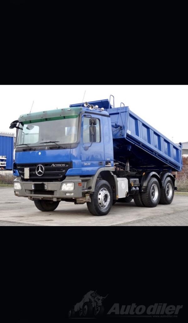 Mercedes Benz - 2644