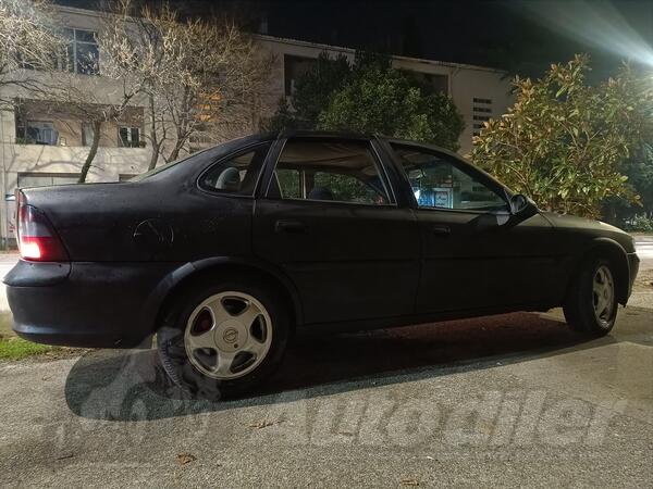 Opel - Vectra - 1.8 16v