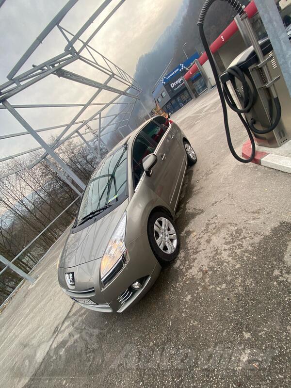 Peugeot - 5008 - 16 hdi