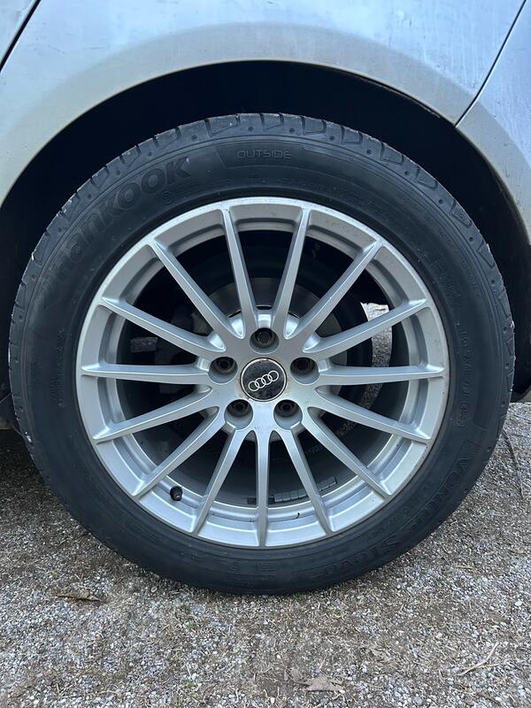 Ostalo felne i Michelin gume