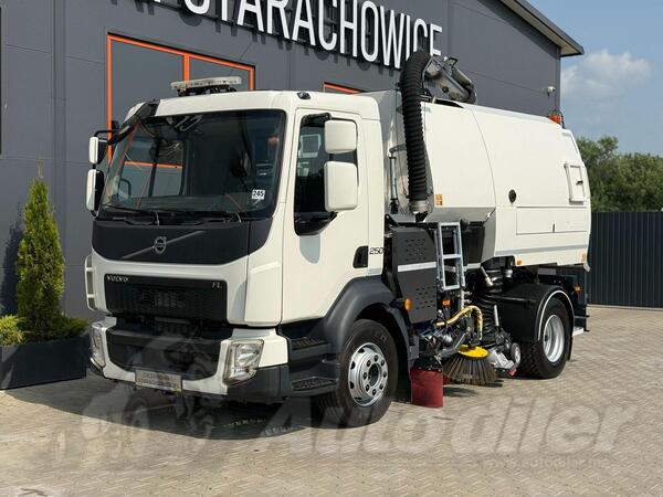 Volvo - FL 15.250 vozilo za čišćenje ulica / JOA-0221