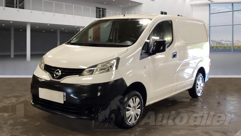 Nissan - NV200