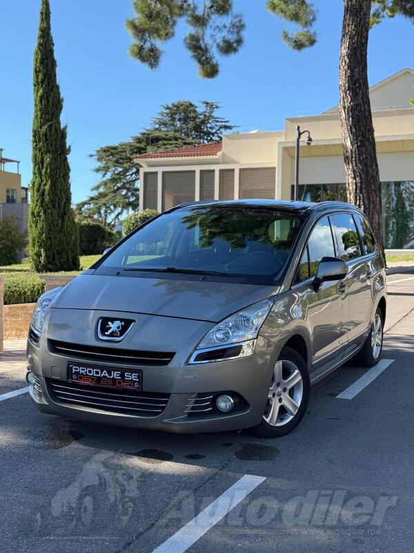 Peugeot - 5008 - 1.6hdi