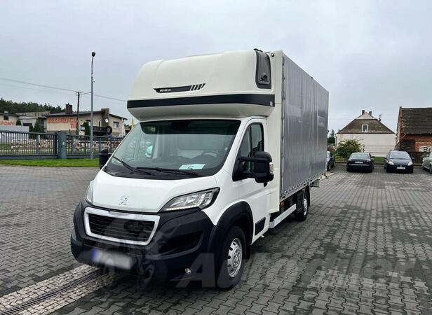 Peugeot - Boxer 10 paleta kamion s zavesom < 3.5t / GRI-0340