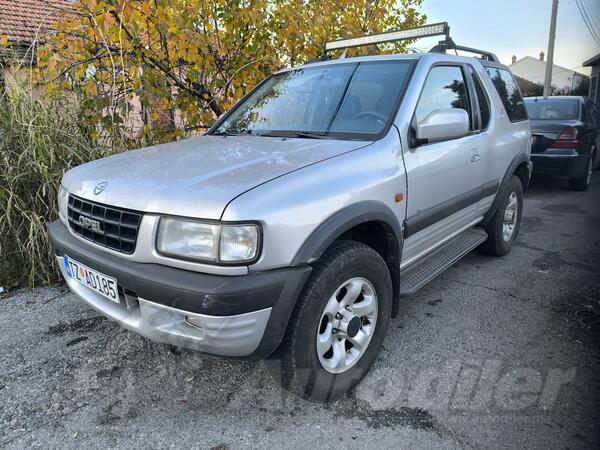 Opel - Frontera - 2,2dti