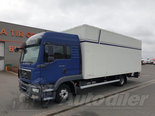 MAN - TGL 8.220 EURO 5 kamion furgon + rampa / GRI-0353