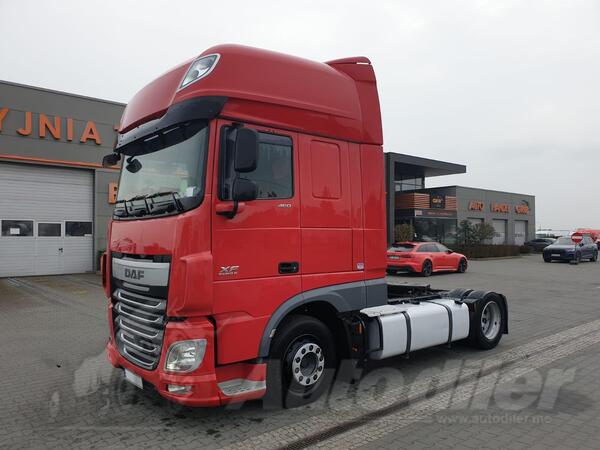 DAF - XF 106 460 EURO 6 SSC LOW DECK tegljač / GRI-0381