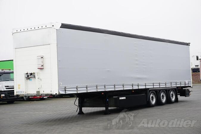 Schmitz Cargobull - BURTO-FIRANKA poluprikolica sa kliznom ceradom / DOM-1781