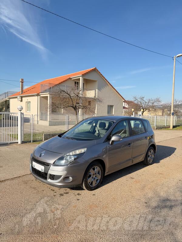 Renault - Scenic - 1.5 DCI