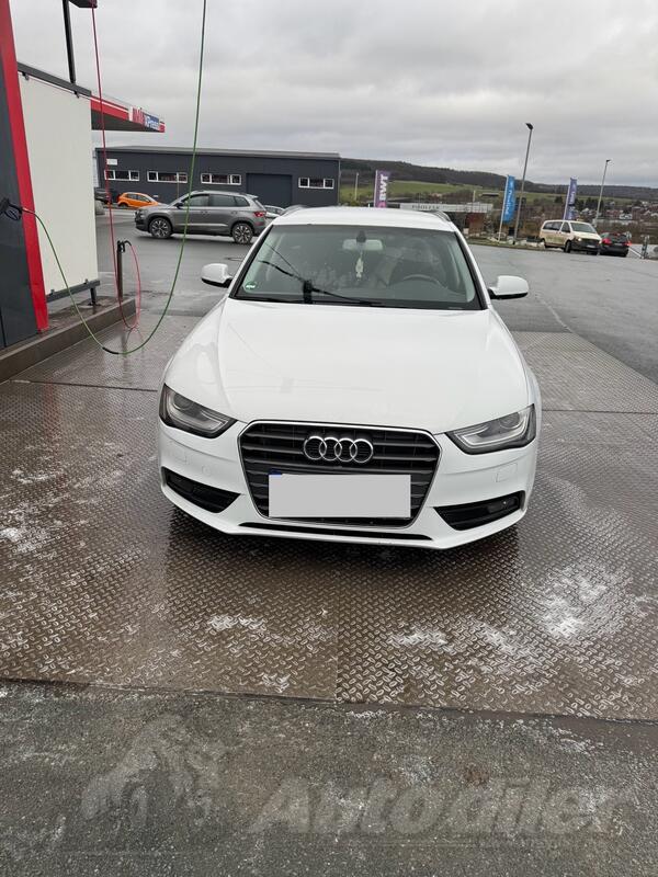 Audi - A4 - 2.0 105 kw 2012 godina