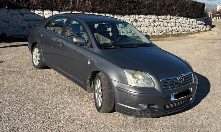 Toyota - Avensis - 2.0 D4-D
