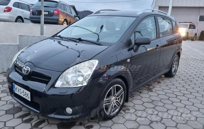 Toyota - Corolla Verso - 2.2 D-4D
