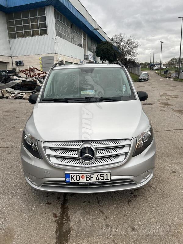 Mercedes Benz - tourer 114