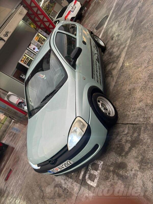 Opel - Corsa - 1.0