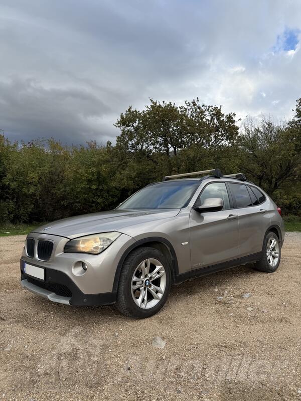 BMW - X1