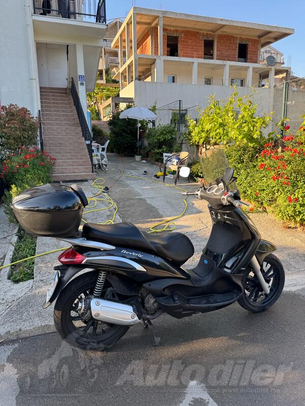 Piaggio - BEVERLY