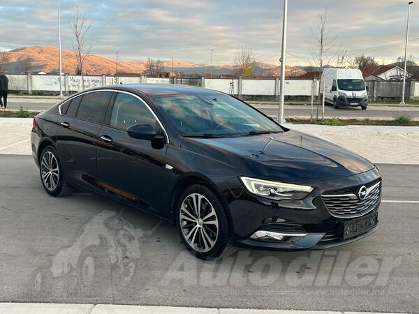 Opel - Insignia - 2.0 CDTI