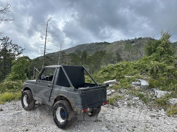 Suzuki - Samurai - 1000