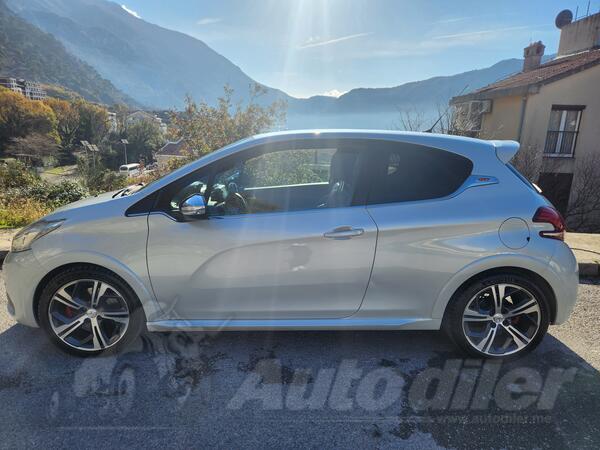 Peugeot - 208 - Gti