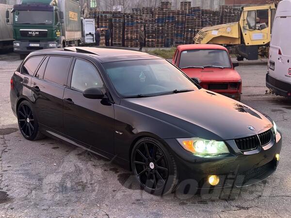 BMW - 330 - 3.0