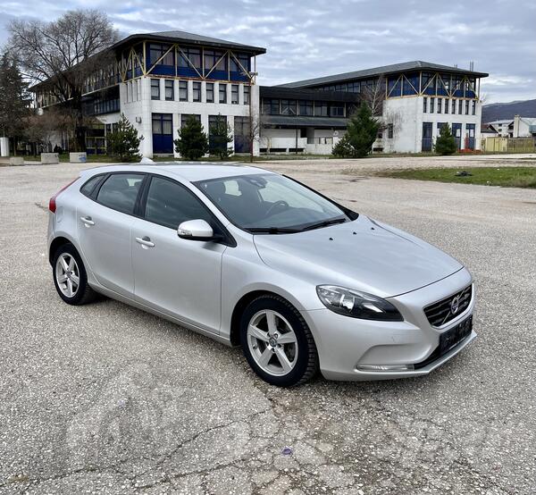 Volvo - V40 - 1.6 dizel d2 84kw
