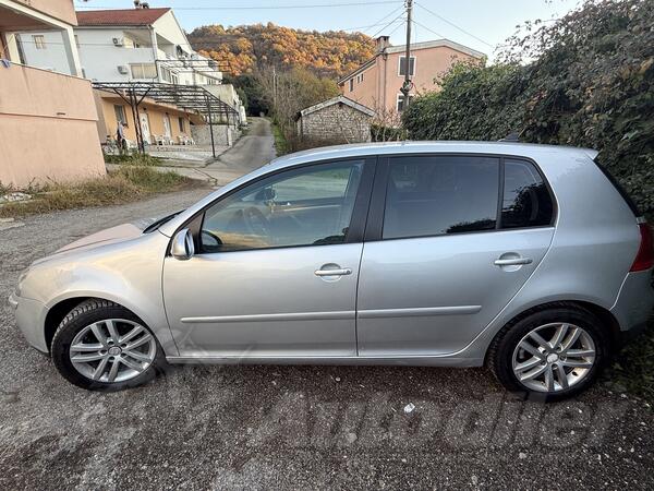 Volkswagen - Golf 5 - 1.9 tdi