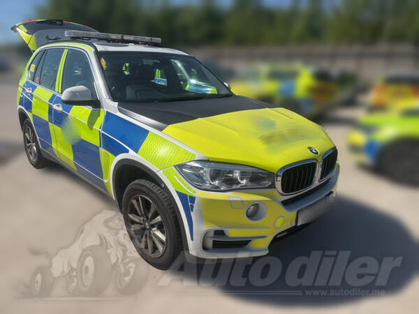 U djelovima BMW - X5