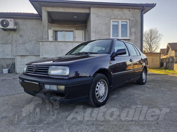 Volkswagen - Vento - 1.9