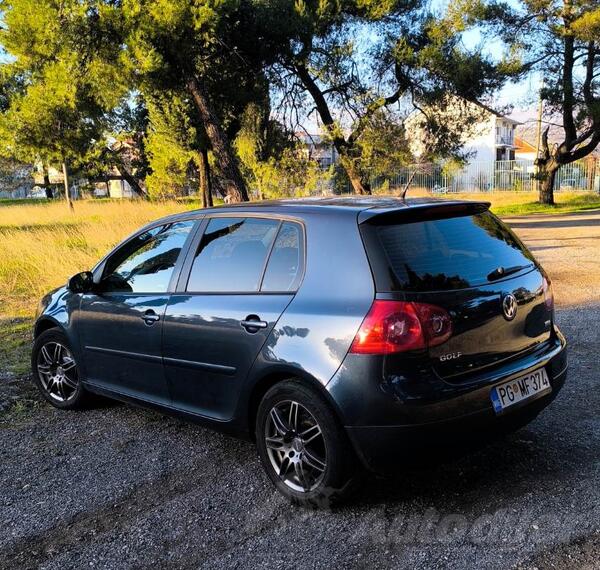 Volkswagen - Golf 5 - 1.9 TDI