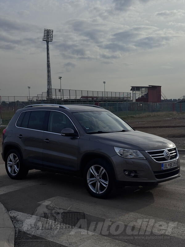 Volkswagen - Tiguan - 2.0 TDI 4x4 Automatik