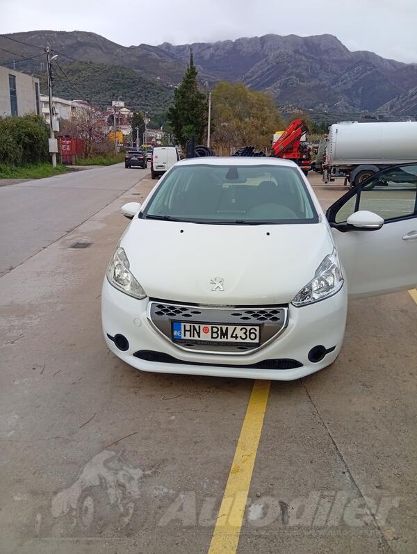 Peugeot - 208 - 1.4hdi 50kw