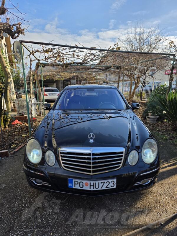 Mercedes Benz - E 230