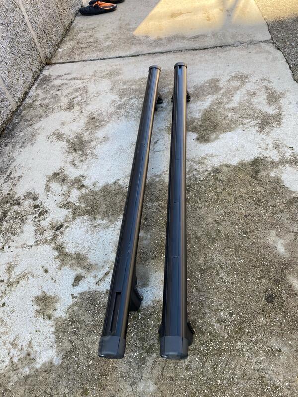 Krovni nosači, koferi, šatori i galerije