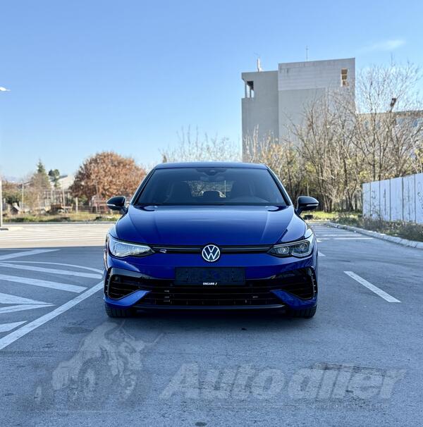 Volkswagen - Golf 8 - R