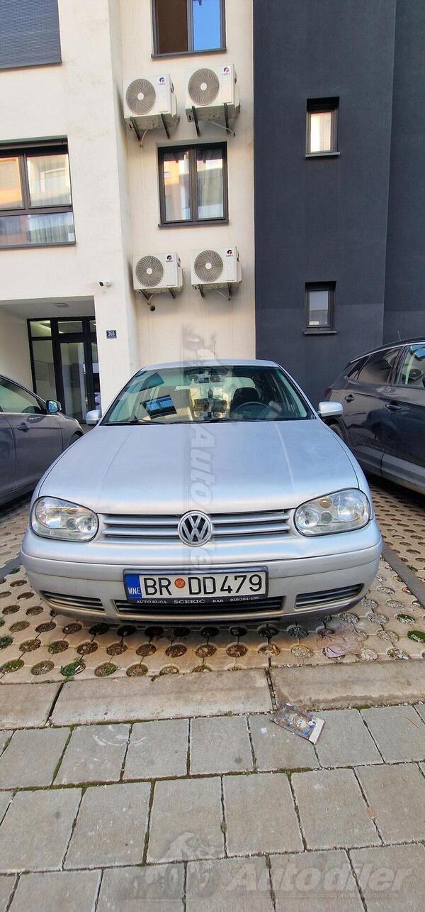 Volkswagen - Golf 4