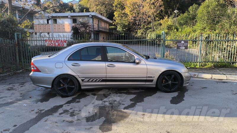 Mercedes Benz - C 200 - 2.2 TDI