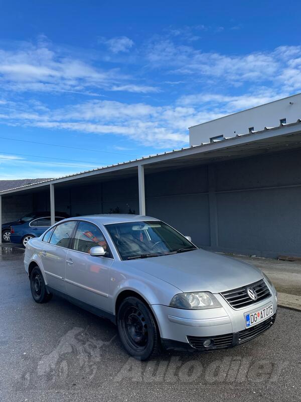 Volkswagen - Passat - 2.5