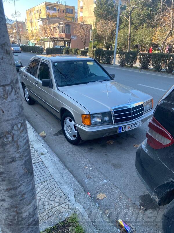 Mercedes Benz - 190 - 2.0