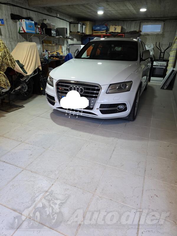 Audi - SQ5 - 3.0