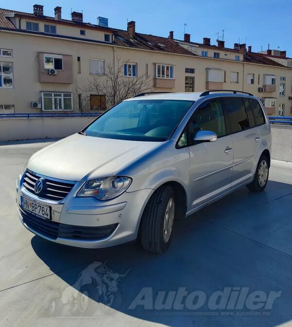 Volkswagen - Touran - 2.0 TDI