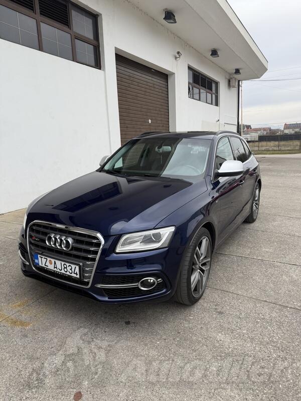 Audi - SQ5 - 3.0