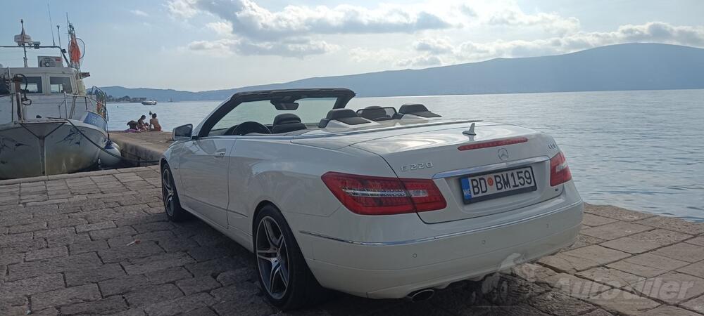 Mercedes Benz - E 220 - e 220 cabrio