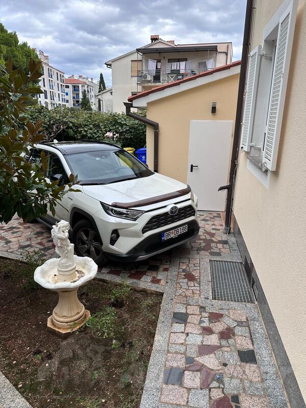 Toyota - RAV 4 - 2.5 hybrid